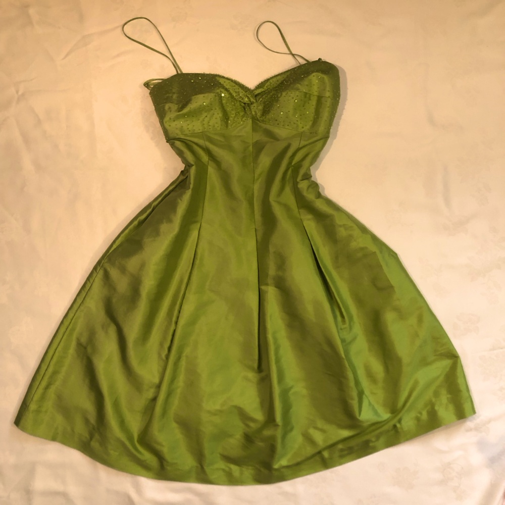 Anne Klein Light Green Beaded Grad/Prom/Formal Dress